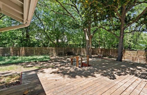 Parker Lane Apartment | Cozy 5BR Home Sleeps 12 Near Downtown Austin and Tesla