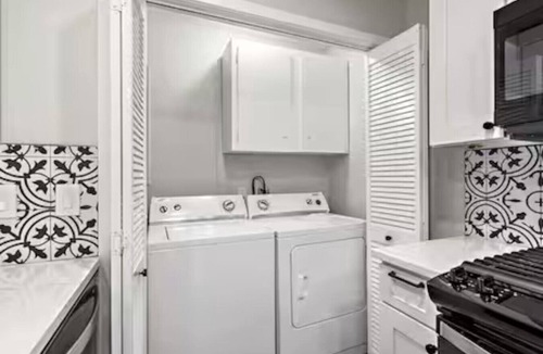 Parker Lane House | Cozy 5BR Home | Sleeps 12 | Near Downtown Austin