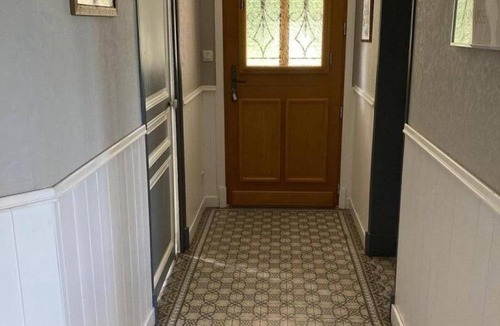Sepmes Cottage | Cozy 5BR Villa with Garden, Parking, and Modern Amenities in Charming Loire Valley Village