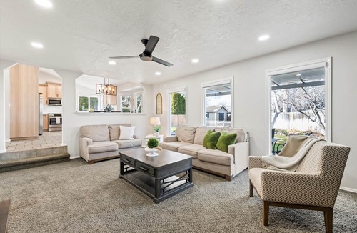 Meridian House | Cozy 5BR w Fire Pit BBQ Near Topgolf Fun