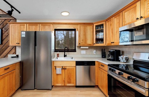 Treeloft Cabin | Cozy 6-bedroom cabin in Wintergreen Resort