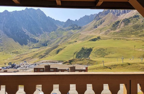 La Mongie Apartment | Cozy 7-Person Duplex: Pool, Fitness Center, Near Slopes & Lifts