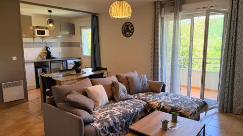 Chateau-Arnoux-Saint-Auban Apartment | Cozy apartment