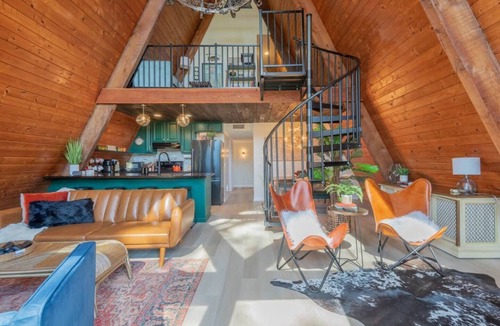 Guntersville Cabin | Cozy A-Frame Cabin w/Loft! Firepit! Lake Access!