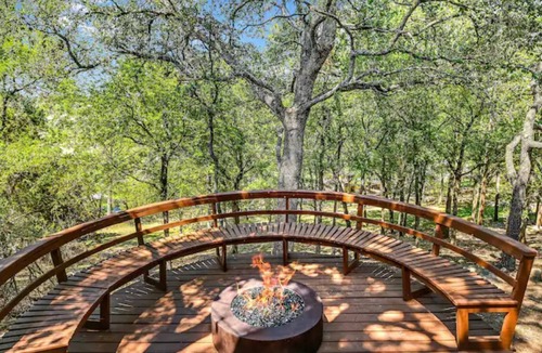 Point Pedernales Cabin | Cozy A-Frame Cabin