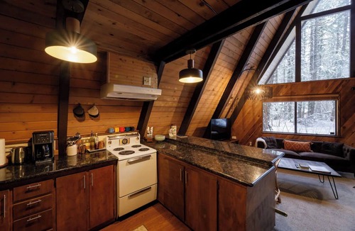 Skykomish Cabin | Cozy A-Frame cabin with hot tub