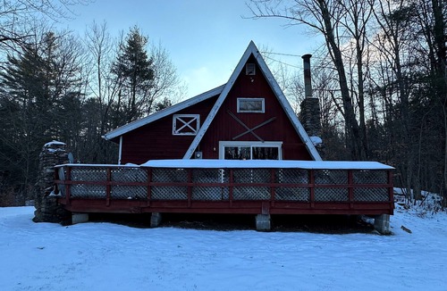 Mount Holly Ski Chalet | Cozy A Frame home on private 103 private acres