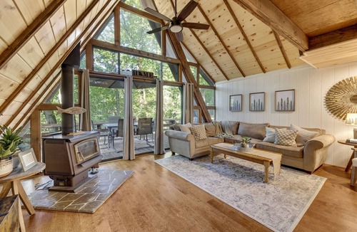 Innsbrook Cabin | Cozy A-Frame in the Woods