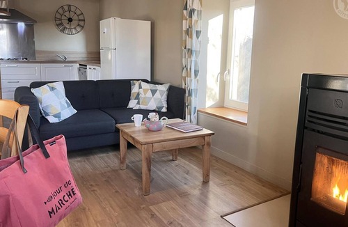 Saint-Andre-dʼApchon Cottage | Cozy accommodation with pool and pets allowed in Saint-André-d'Apchon