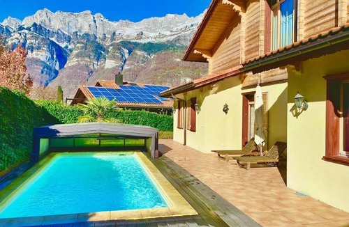 Mols Ski Chalet | Cozy Accomodation Retreat for Families