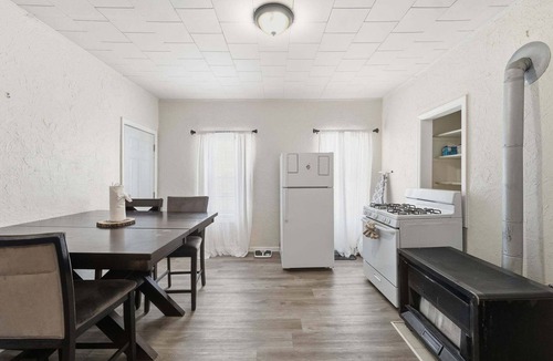 Worcester Apartment | Cozy Adventure Filled Escape Free Parking 2 Bedroom Apts