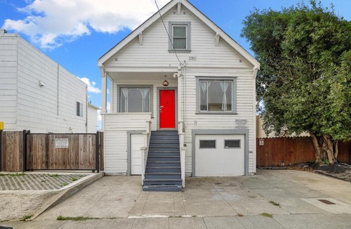 Downtown Apartment | Cozy Affordable 2beds/1bath