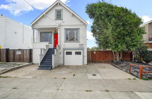 Downtown Apartment | Cozy Affordable 2beds/1bath