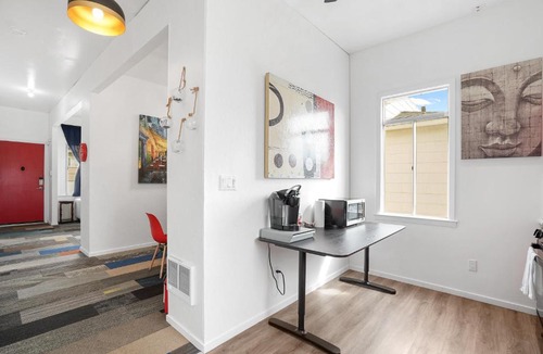 Downtown Apartment | Cozy Affordable 2beds/1bath