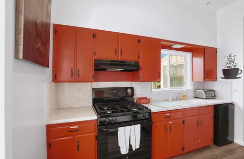 Downtown Apartment | Cozy Affordable 2beds/1bath