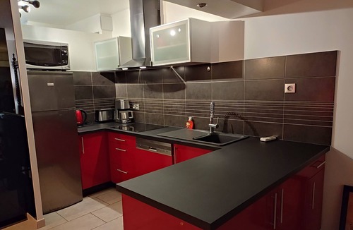 Naturist Village Villa | Cozy, Air-Conditioned Villa Near Beach with Private Parking & Terrace