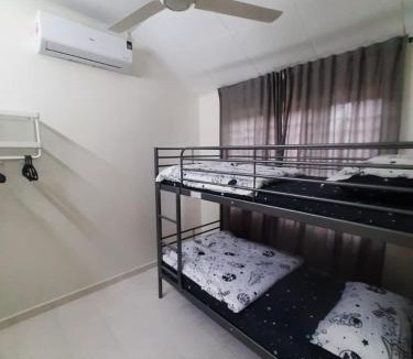 George Town House | Cozy AiZHome