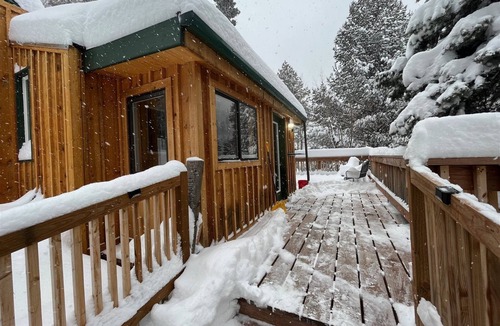 Taos Ski Valley House | Cozy Amizette - Cabin