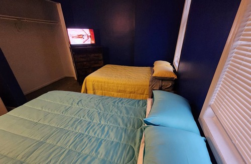 Trenton House | Cozy Amusement Hideout Trenton