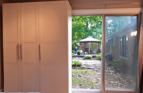 Aylmer Apartment | Cozy and beautiful flat, close to downtown Ottawa, many trees around