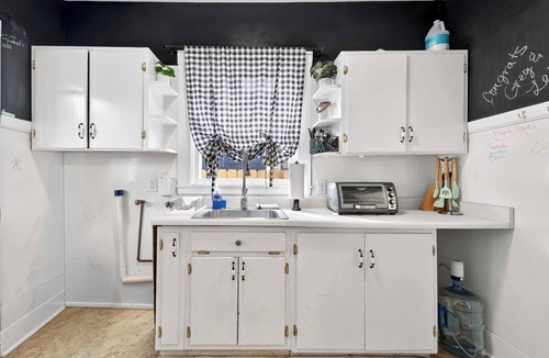 Clifton Apartment | Cozy and bright unit in the heart of Louisville!