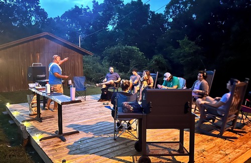 Newnata Cabin | Cozy and centrally located in the middle of all the best of nature’s offerings!