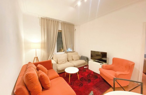 L'Antiga Esquerra de l'Eixample Apartment | Cozy and Charming House Sagrada Familia