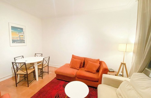L'Antiga Esquerra de l'Eixample Apartment | Cozy and Charming House Sagrada Familia