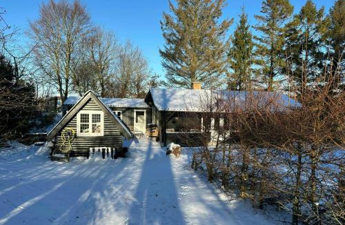 Norddjurs Municipality House | Cozy And Colourful Holiday Home In Skovgårde