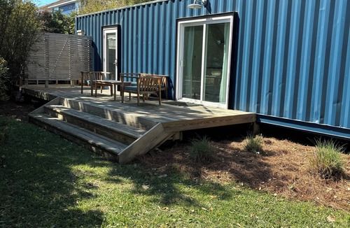 Wilmington Beach House | Cozy and Comfortable Shipping Container House -Pet Friendly-Easy Walk to Beach