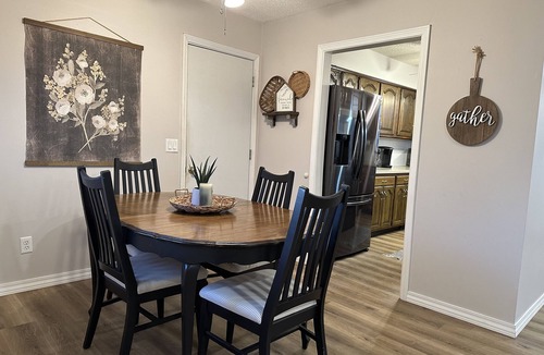 Republic House | Cozy and Comfortable home with easy access to Hwy 60 and Springfield!