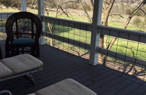 Burton House | Cozy and comfortable one bedroom with kitchen and with pasture view.