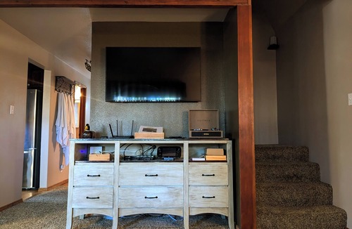 Hoodsport House | Cozy and comfortable home away from home!