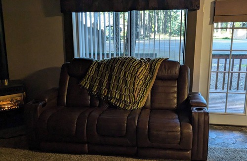 Hoodsport House | Cozy and comfortable home away from home!