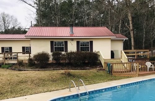 West Point House | Cozy and Comfortable with Lake Views and Access