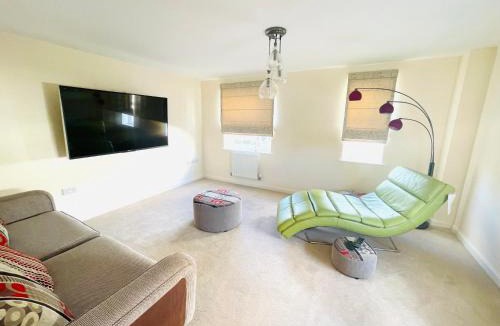 Geddington House | Cozy and comfy