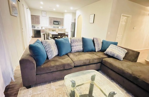 Coweta House | Cozy and Comfy