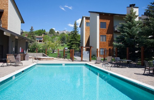 Steamboat Springs Condo | Cozy and Convenient Garden Level Condo. Walk to Lifts. Heated Pool & Hot Tub