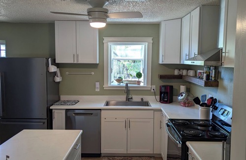 Durant House | Cozy and Convenient 4-bedroom house 2-bath Durant