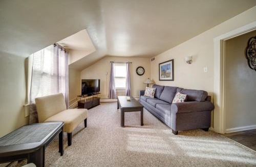 Erie Apartment | Cozy and Convenient Erie Apartment 3 Mi to Beach!