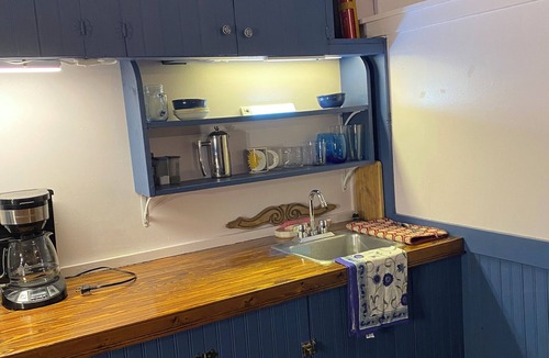 Kearney Apartment | Cozy and Eclectic 2-bedroom basement apartment in charming Kearney