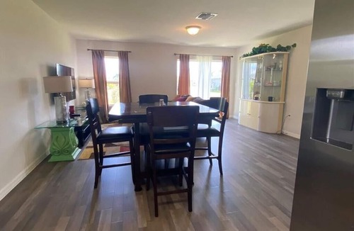 Jacarandas House | Cozy and Economical Vacation Rental