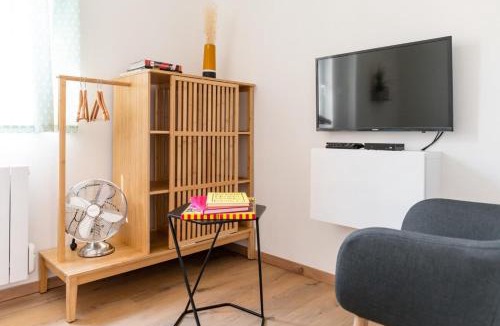 Charmettes - Bellecombe Apartment | Cozy and Elegant Studio Bellecombe District Lyon 6th