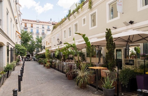 Castello de la Plana Condo | Cozy and bright room in an excellent location.