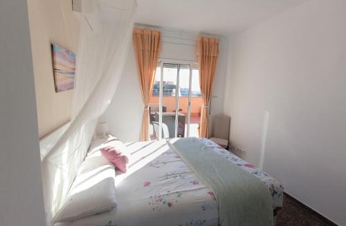 L'Hospitalet de Llobregat Apartment | Cozy and sunny penthouse Fira BCN