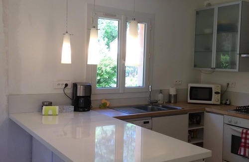 Meyrargues House | Cozy and family house, near Aix in the heart of the village.
