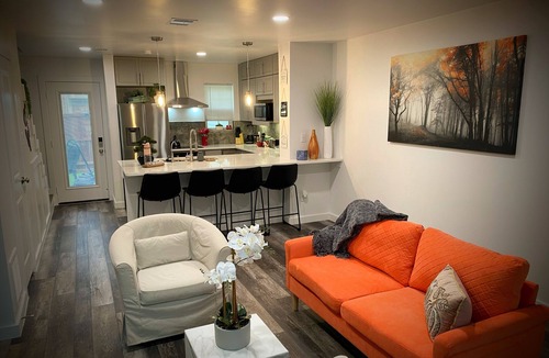 Euless House | Cozy and Luxurious Hideaway in Euless, Texas. Pet Friendly!