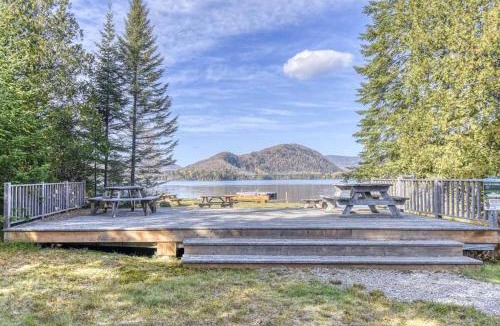 Lac Superieur Village Ski Chalet | Cozy and private 3 bedroom cottage access to lake