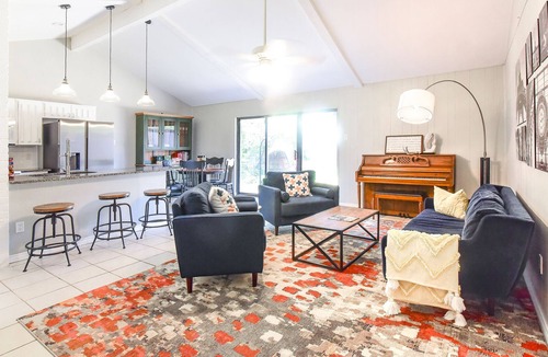 Richardson House | Cozy and Quiet Home In Richardson, Garland, Dallas