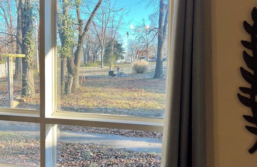 Shoal Creek Drive House | Cozy and Quiet in Joplin